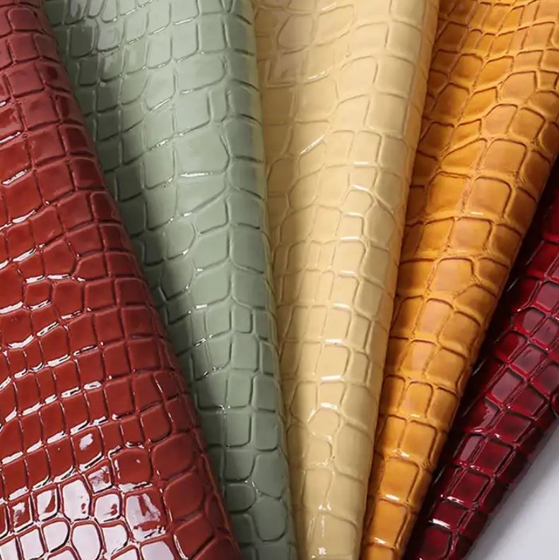 Wholesale Artificial Leather Waterproof High Glossy Crocodile Leather PU Faux Leather For Handbags Shoes